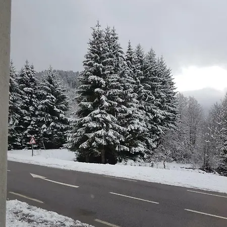 A 2 Pas Du Lac *